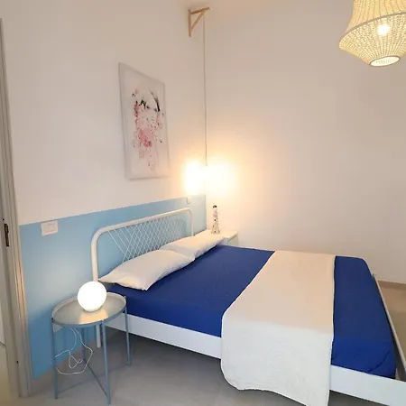 Aura A 4 Posti 펜션